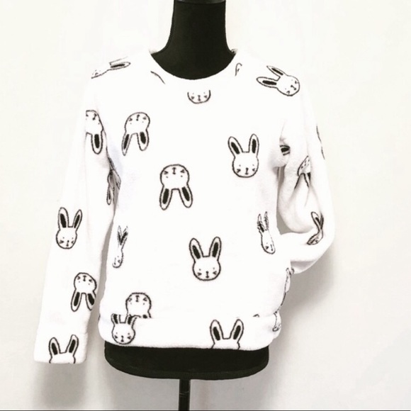 Forever 21 Sweaters - Forever21 | Fluffy Sweater